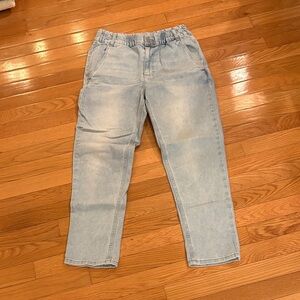 Women's Light Blue Cropped Jeans